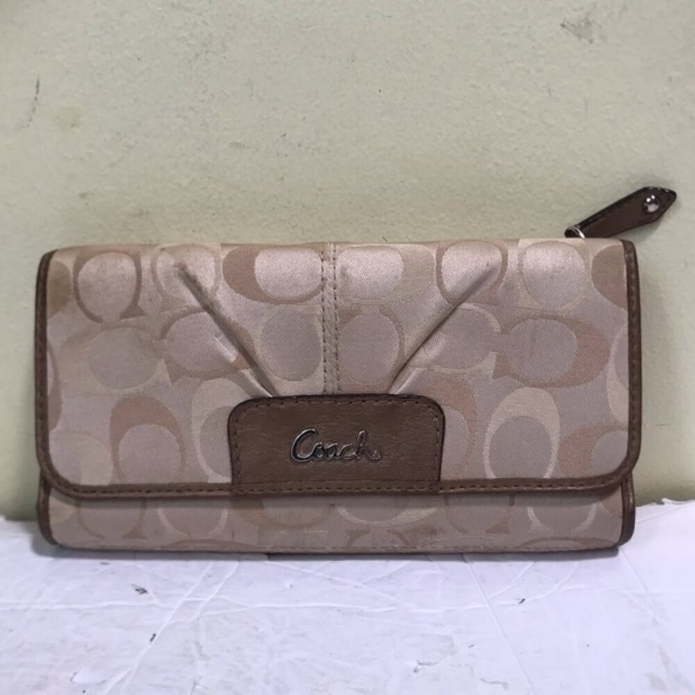 Coach Ashley Signature Wallet Leather Fabric Logo Neutral Organizer Clutch Bag
